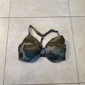 PINK Victorias Secret Camo Print Women's Bra NWT